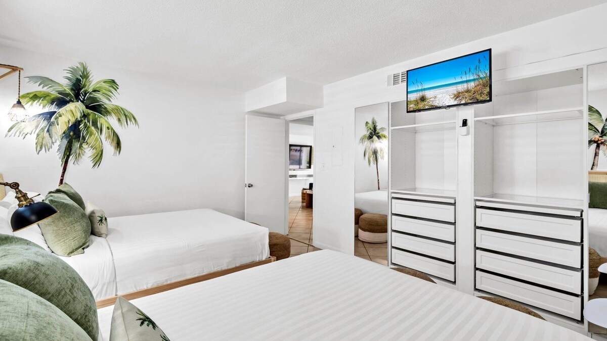 Photo 12 of Beach Service Included! Pet Friendly! CLM 7B!