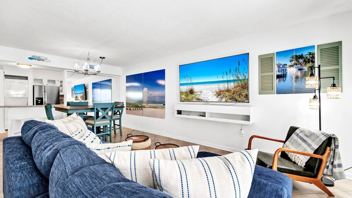 Photo 7 of Beach Service Included! Pet Friendly! CLM 7B!