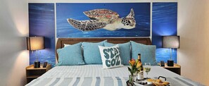 2 bedrooms, iron/ironing board, internet, bed sheets