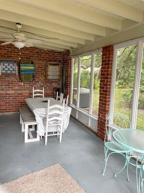 Outdoor dining