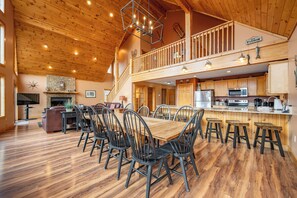 Dining - Hidden Retreat w/ Hot Tub & Scenic Views (McHenry)