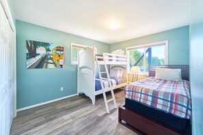 4 chambres, fer et planche à repasser, Wi-Fi gratuit, draps fournis