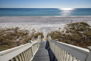 A wooden staircase leading to a beach with a clear view of the ocean. - Gulf Front Condo, Elevator, Near Shops and Restaurants-Dune Allen Beach (Santa Rosa Beach)