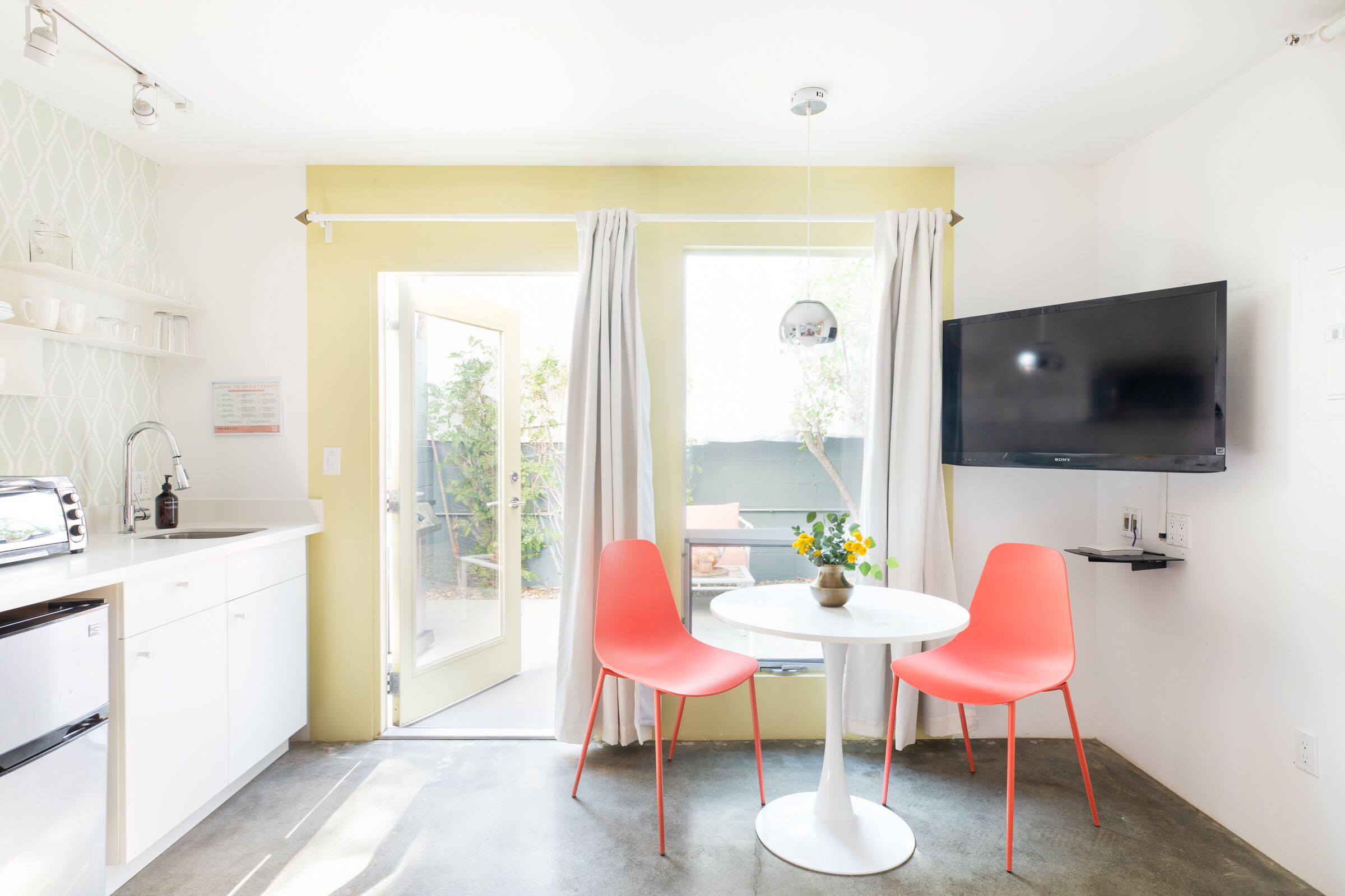 Fridge, microwave, coffee/tea maker, toaster oven