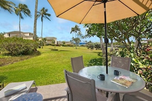 Outdoor dining - Kahala 614 Sunny Poipu  By Suite Paradise (Koloa)