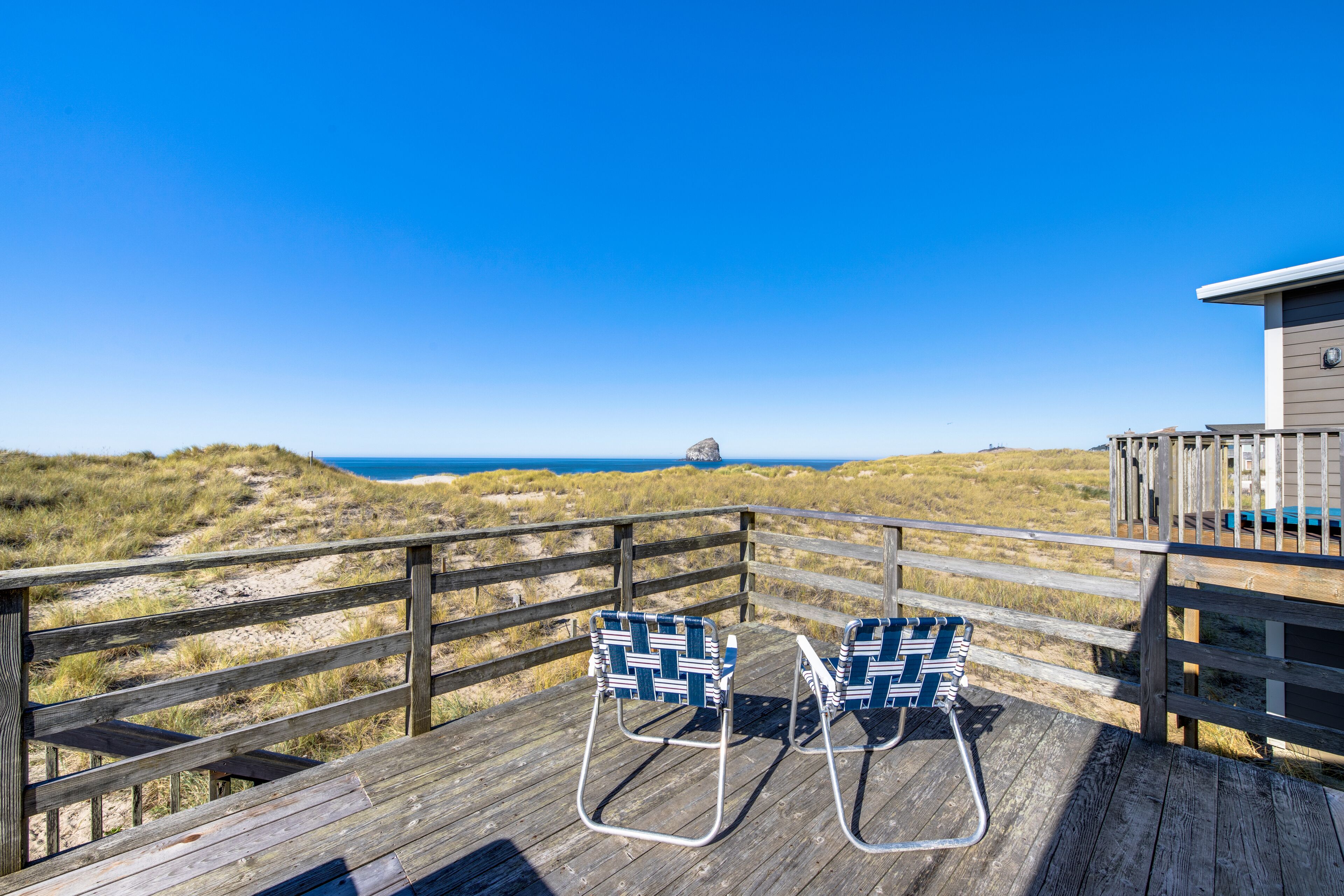Beautiful oceanfront home w/ a gorgeous view