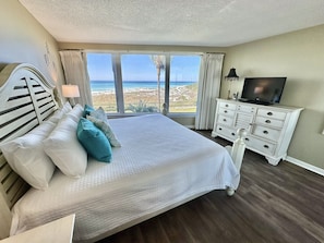 1 bedroom, iron/ironing board, free WiFi, bed sheets - Dazzling beach view, sleeps 4! 4216BS2 (Miramar Beach)