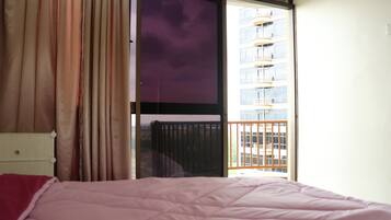 Condo, 2 Bedrooms | 2 bedrooms, free WiFi, bed sheets