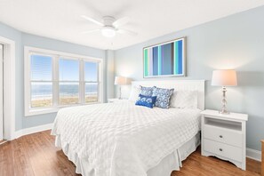 3 habitaciones, tabla de planchar con plancha, internet y ropa de cama 