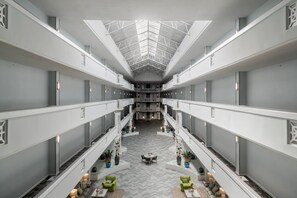 Interior - Blue Mountain Awaits: 3rd floor w/ seasonal beach service! (Santa Rosa Beach)