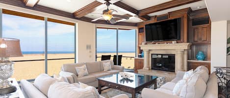 Televisión, chimenea