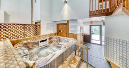 Ski-vieressä oleva koti w / jaettu kylpytynnyri, 2 takkaa ja uima-allas ja sauna