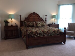 3 bedrooms, iron/ironing board, free WiFi, bed sheets - Luxury Living in Charlotte Village! Dog Friendly Home (The Villages)