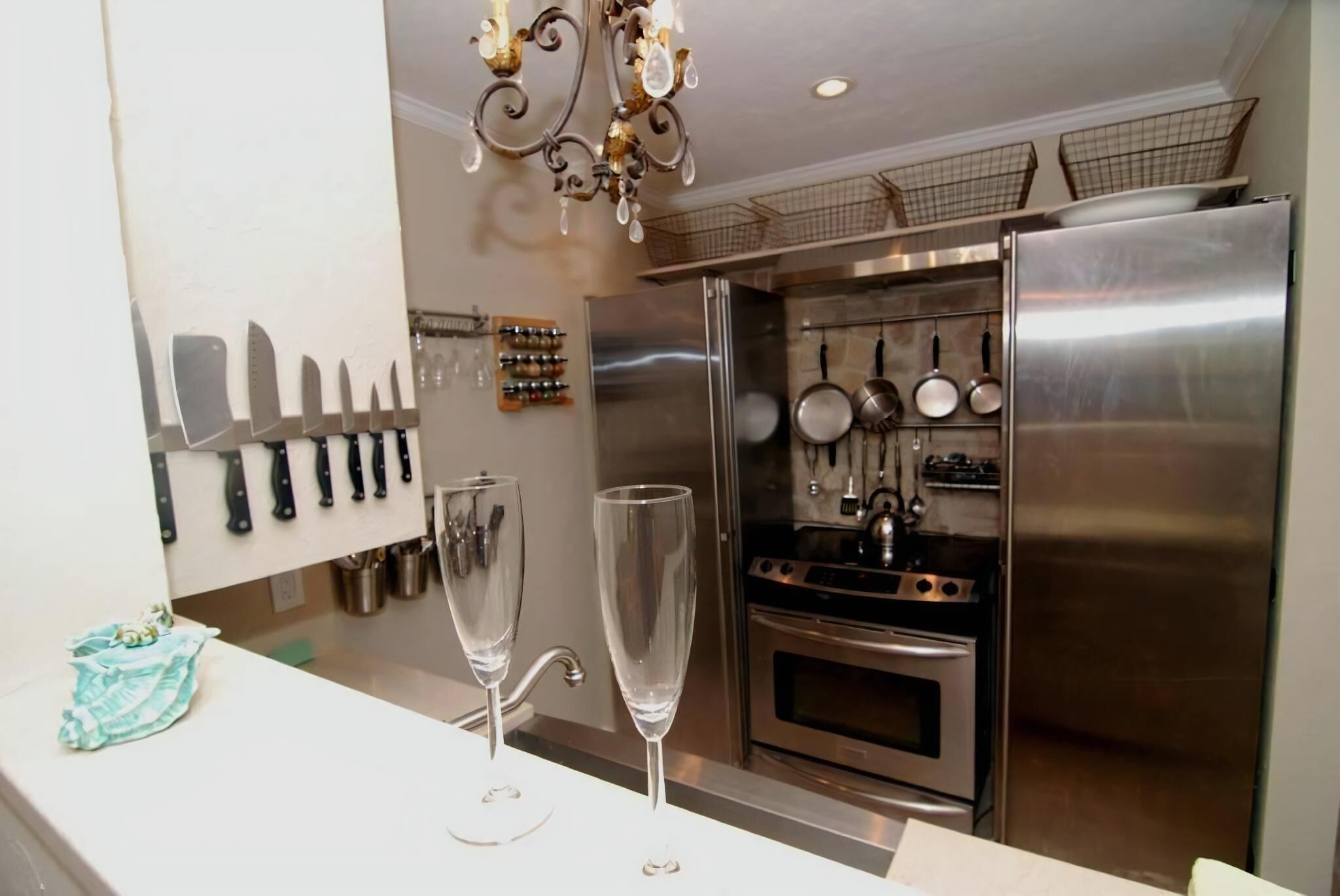 Kühlschrank, Ofen, Herdplatte, Geschirrspüler