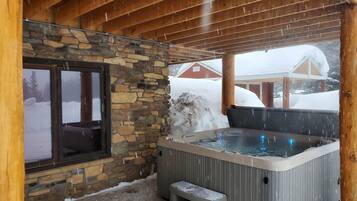 Bain à remous extérieur