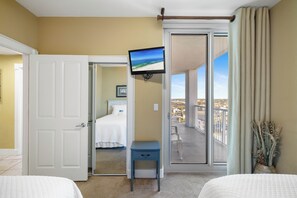 3 bedrooms, iron/ironing board, free WiFi, bed sheets - Island Tower 1001 by Liquid Life (Gulf Shores)