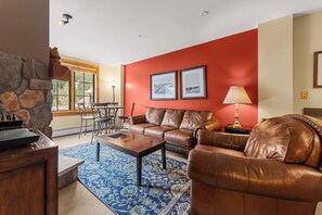 TV, fireplace, DVD player - Condo in River Run w/ Mountain Views, Short Walk to Gondola/Shops/Restaurants (Keystone)