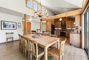 Dining - Juniper at Alpine - Private Hot tub, Pet Friendly & Amazing Views! (Alpine Meadows)