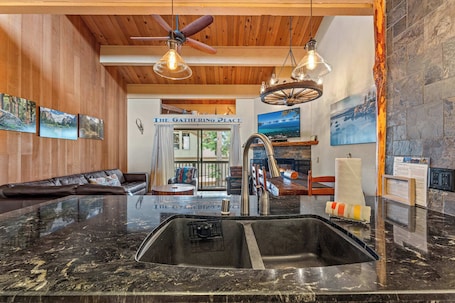 Smart TV, fireplace, offices. Updated Interior, 2 Private Decks, Gas Fireplace and Community Pool in Summer!