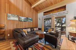 Smart TV, fireplace, DVD player