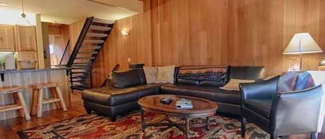 Smart TV, fireplace, DVD player