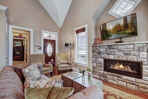 TV, fireplace, DVD player