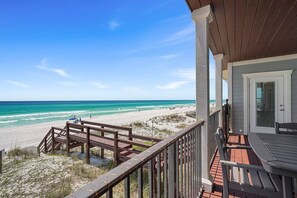 Property grounds - Las Olas - Oceanfront Vacation Home with Private Pool Space & Gulf Views (Miramar Beach)