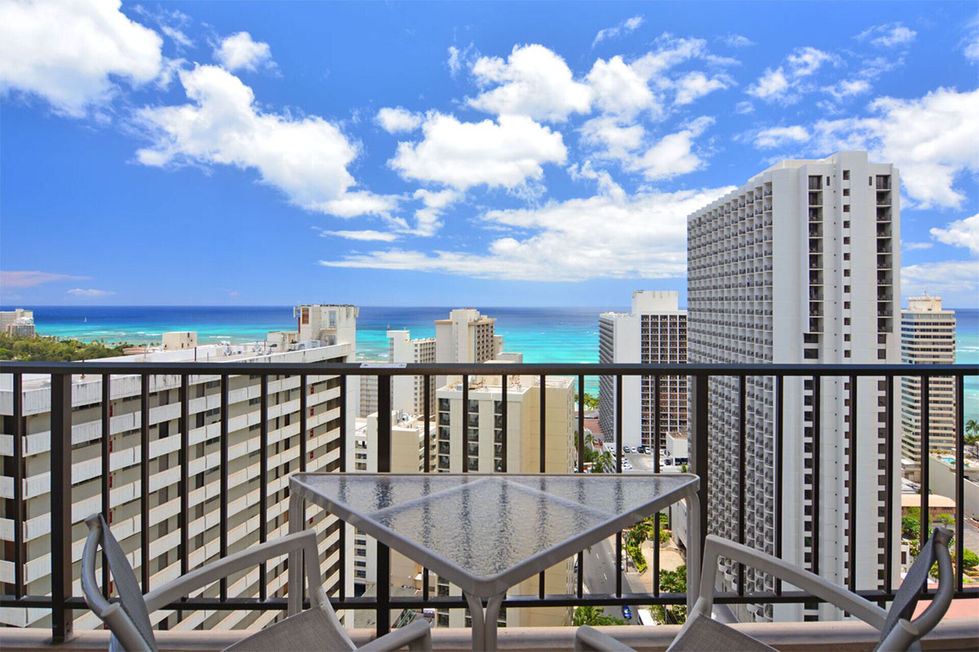 BEAUTIFUL Ocean Views!  A/C, Wi-Fi, Washlet, Pool, one Parking!