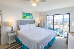 4 quartos, ferros/tábuas de passar roupa, acesso à internet