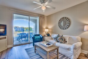 Smart TV, DVD player, stereo - Gulf-View with private beach for Couples/Small families, beach chair service! (Santa Rosa Beach)