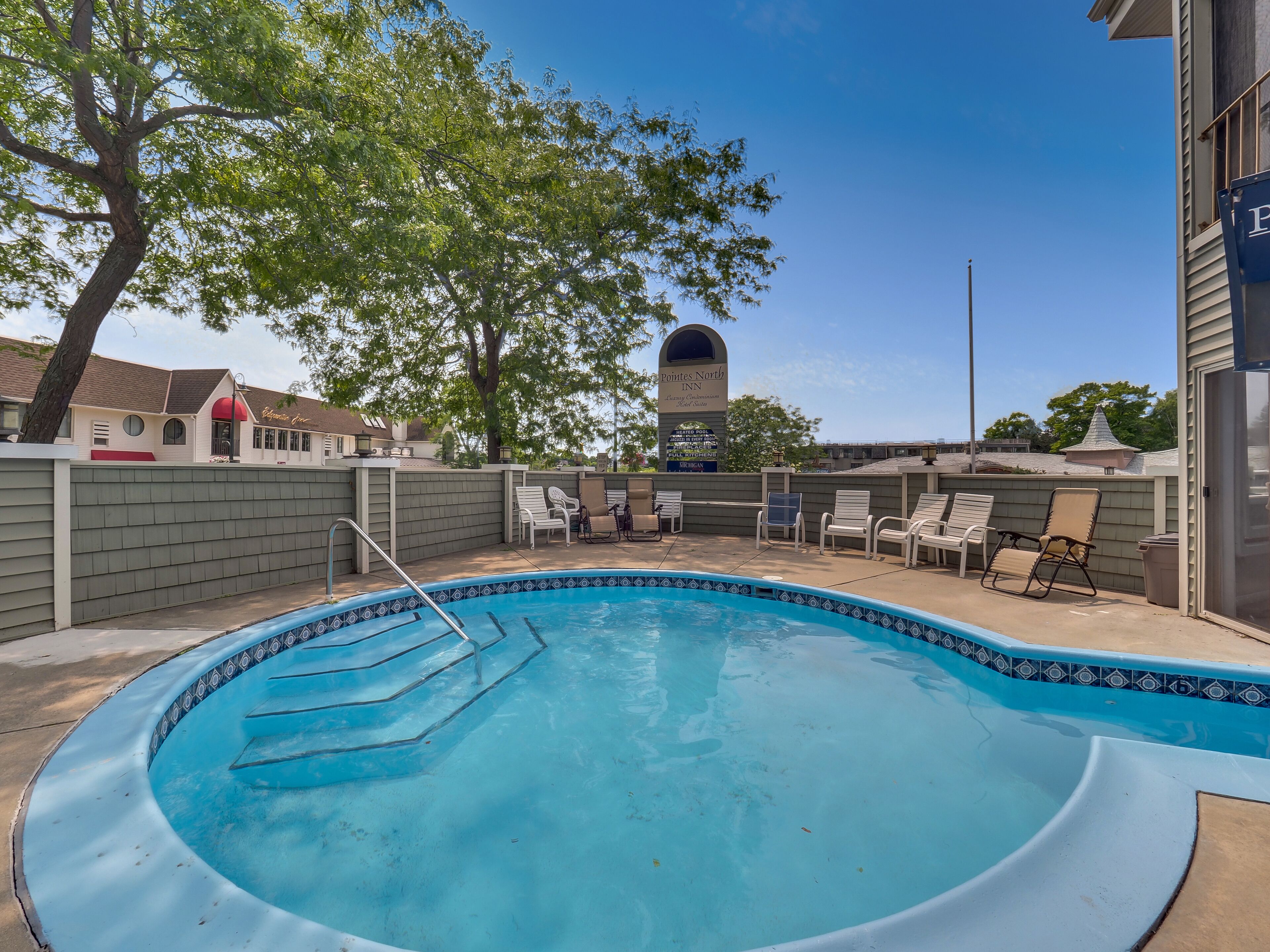 Sisäuima-allas, lämmitetty uima-allas