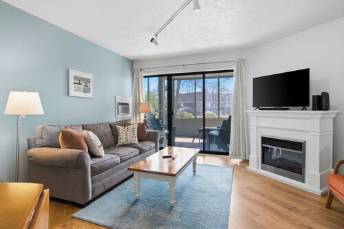 111 Pointed North | Dog Friendly | Downtown Charlevoix | Indoor/Outdoor Pool