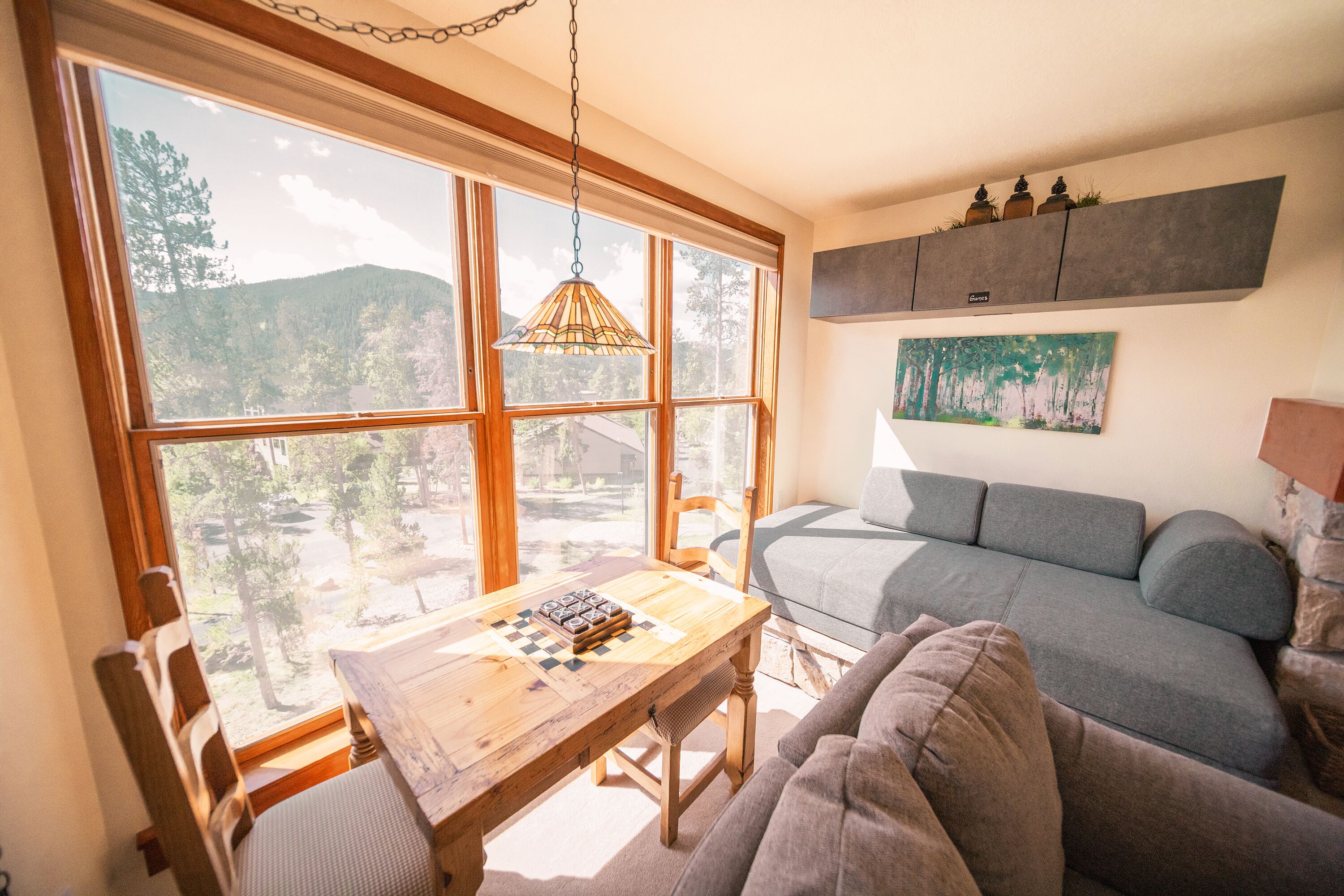 电视、壁炉、立体声音响