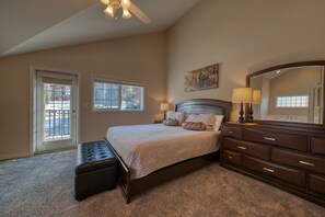 4 bedrooms, Internet, bed sheets