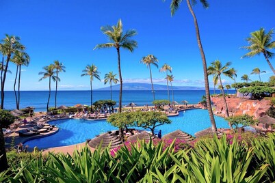 Maui Resort Rentals: Hyatt Residence Club – 2BR Oceanfront Middle Floor VIlla