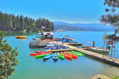 Welcoming Cabin with WiFi, Spacious Deck, & Outdoor Seating