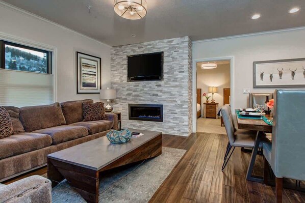 TV, fireplace, offices