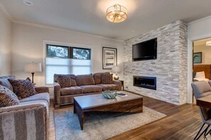 TV, fireplace, offices