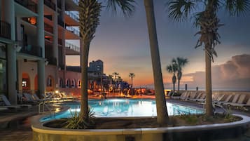 Piscine intérieure, piscine chauffée