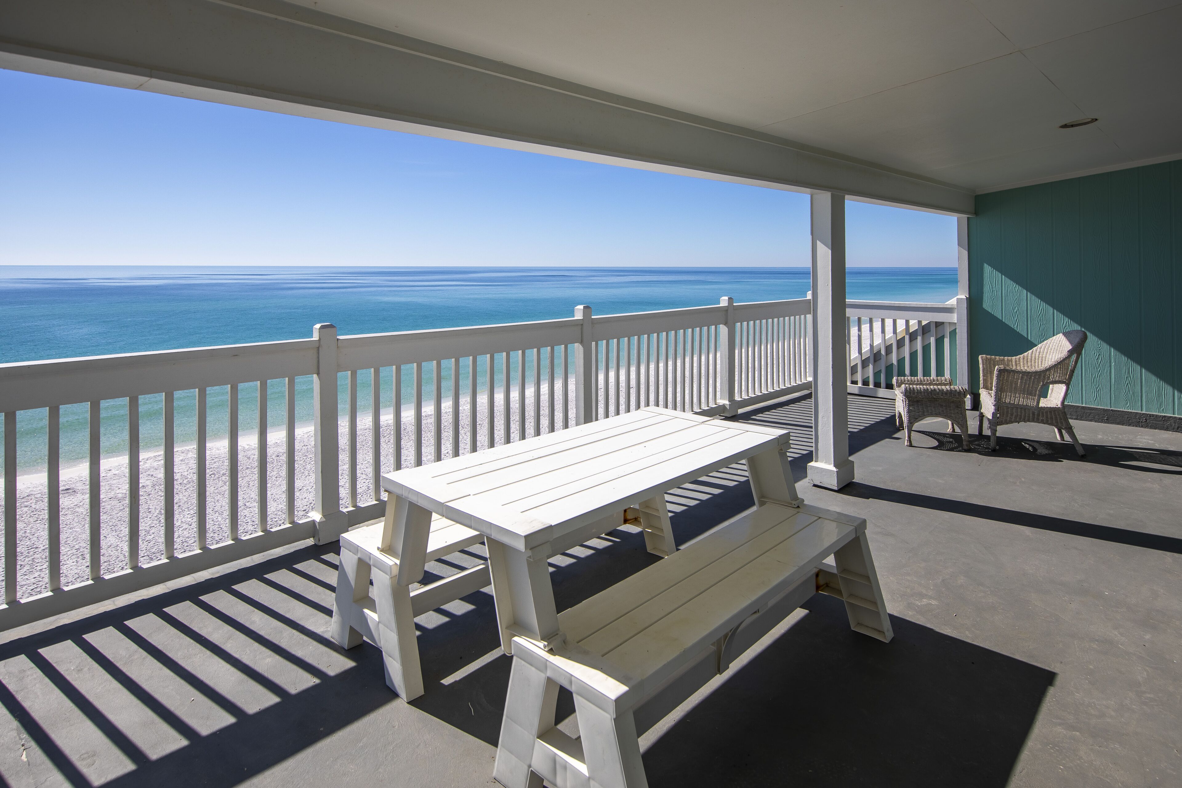 Gulf Front, 3rd Level Condo, Elevator, Near Shops and Restaurants- 30A