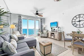 Smart TV, DVD player, stereo - Gulf Views-Short Walk 2 Beach-Resort Amenities (Miramar Beach)