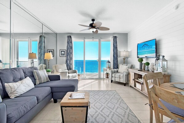 スマートテレビ、DVD プレーヤー、ステレオ