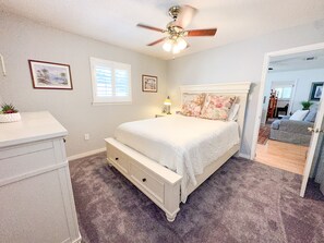 3 bedrooms, bed sheets - Unit 012 - Seven Shells (Dauphin Island)