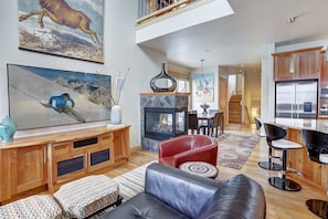 TV, fireplace - Placer Ridge Lookout: Great Views - Private Hot Tub. (Breckenridge)