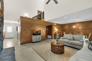 スマートテレビ、暖炉