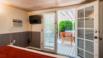 3 soverom, strykejern/-brett, internettilgang og sengetøy