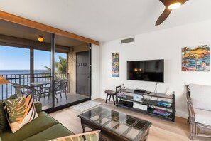 Smart TV, DVD player, stereo - Kihei Beach #510–Paradise with Modern Comfort-Completely Remodeled November 2024 (Kihei, Maui)