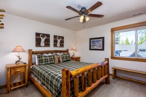 4 bedrooms, travel cot, free WiFi, bed sheets - LASS08 - Stunning Lodge-Style Home, A/C, Games, Hot Tub, Family Friendly (Sunriver)
