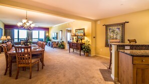 Interior - $150 activities - E-gift card when you book - Oceanfront Balcony | Gourmet Kitchen| M2203 (Myrtle Beach)