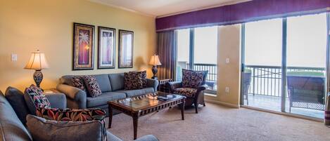 Télévision, lecteur de DVD, chaîne hi-fi